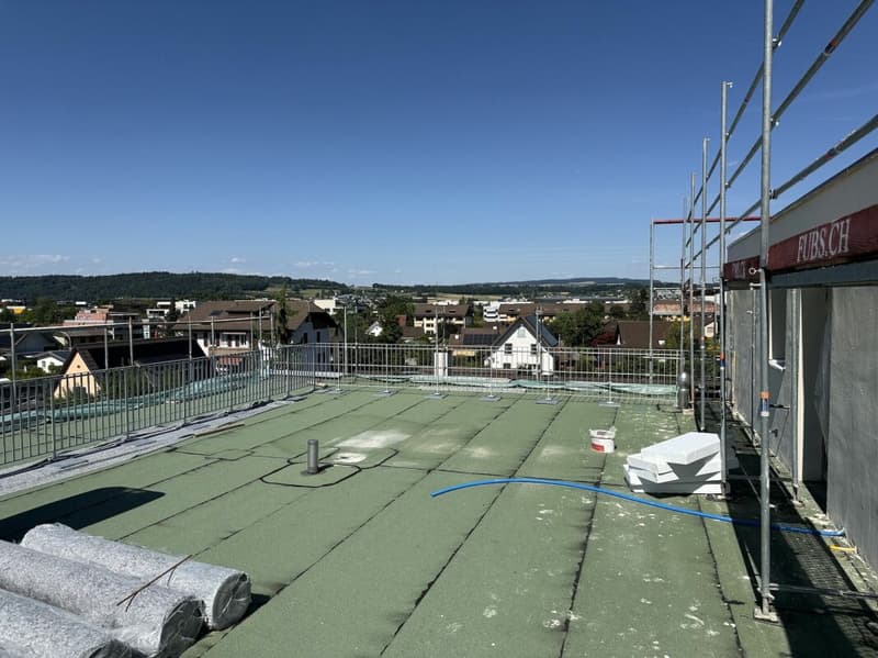 GROSSZÜGIGE 4 1/2-ZIMMER ATTIKAWOHNUNG AN ZENTRUMSLAGE (3)