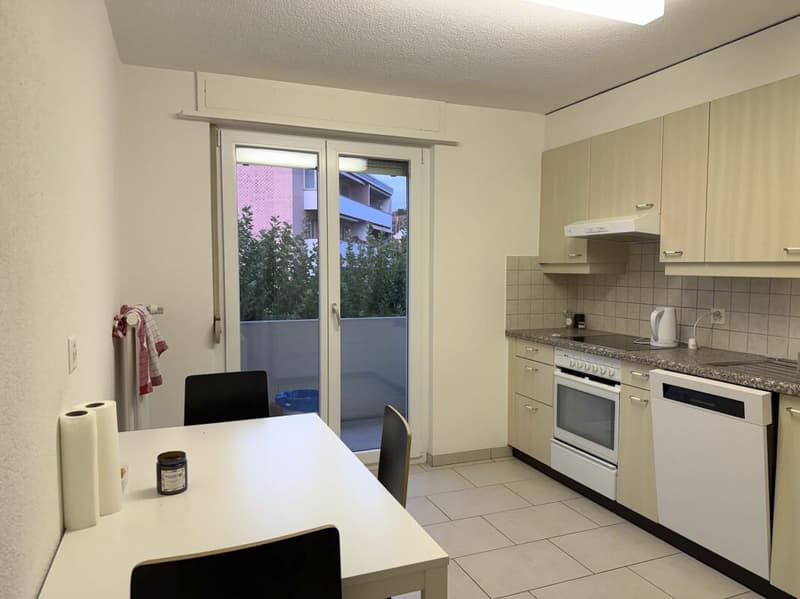 GEPFLEGTES ZUHAUSE MIT ZWEI BALKONE (3)