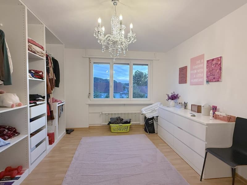 GEPFLEGTES ZUHAUSE MIT ZWEI BALKONE (6)