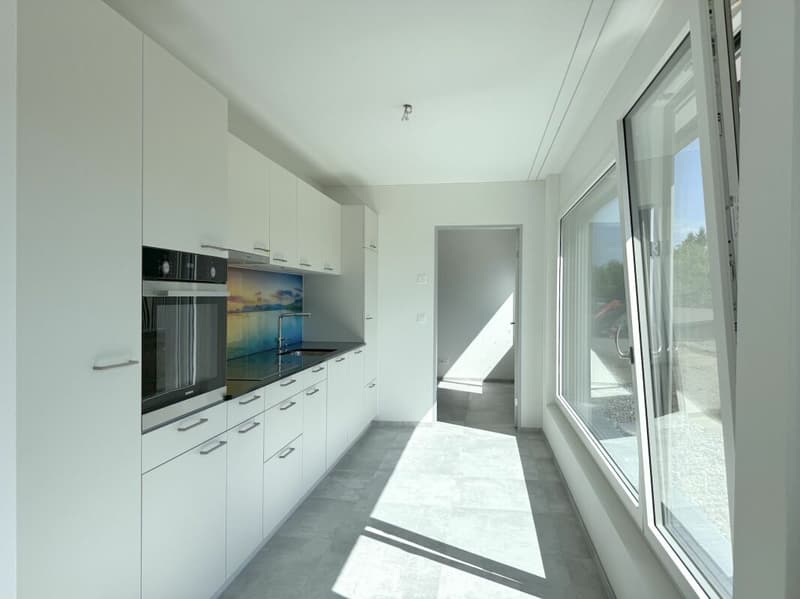 GROSSZÜGIGE PARTERREWOHNUNG MIT GEDECKTEM SITZPLATZ (6)