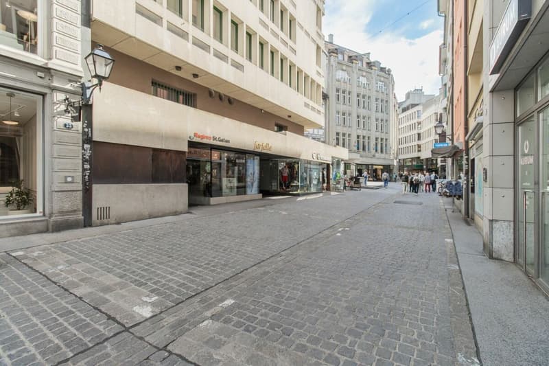Beauty, practice, or office space: most attractive location in the pedestrian zone of St. Gallen (3)