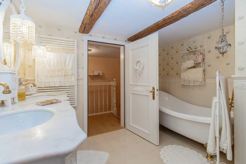 6.5-Zimmer-Maisonette in historischem Riegelhaus (7)
