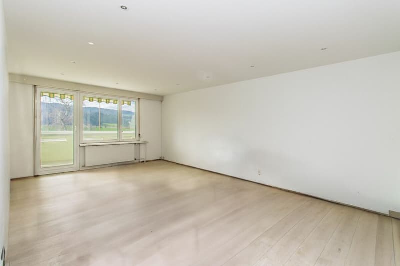 Ruhiges Wohnen mit Weitblick, Wintergarten & Smart Home (3)
