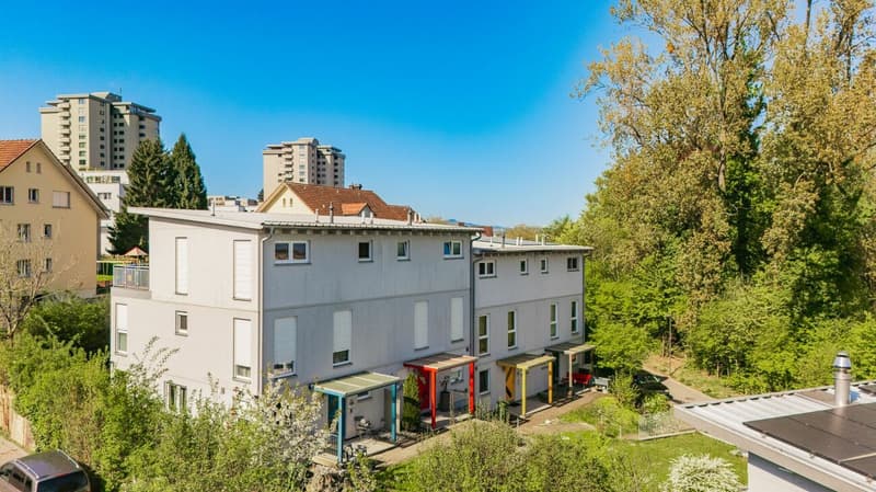 Raumwunder: 5.5-Zimmer-Reiheneinfamilienhaus in Seenähe (4)