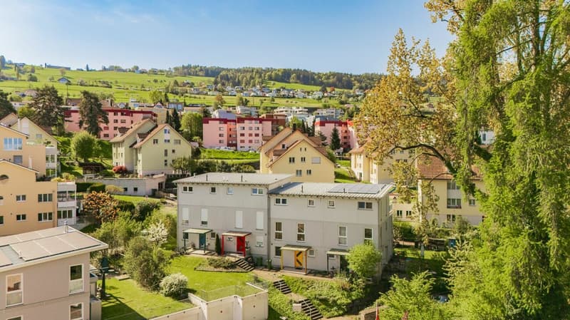 Raumwunder: 5.5-Zimmer-Reiheneinfamilienhaus in Seenähe (5)