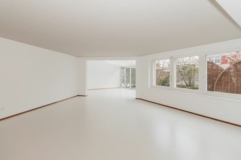 Grosses 6.5-Zimmer DEFH an bevorzugter Wohnlage - modernisiert und sofort bezugsbereit (6)