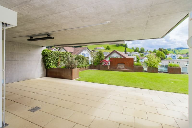 Premium-Gartenwohnung mit riesiger Aussenfläche und Weitsicht (8)