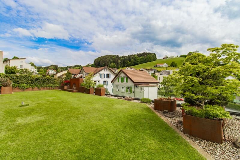 Premium-Gartenwohnung mit riesiger Aussenfläche und Weitsicht (6)
