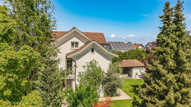 7.5-Zimmer-Landhausvilla mit Seesicht auf grossem Grundstück (5)