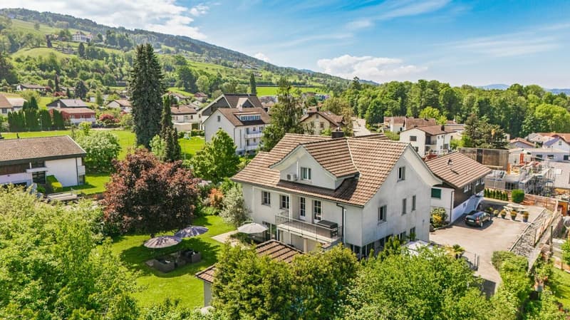 7.5-Zimmer-Landhausvilla mit Seesicht auf grossem Grundstück (4)