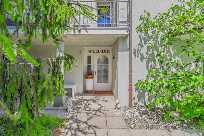 7.5-Zimmer-Landhausvilla mit Seesicht auf grossem Grundstück (6)
