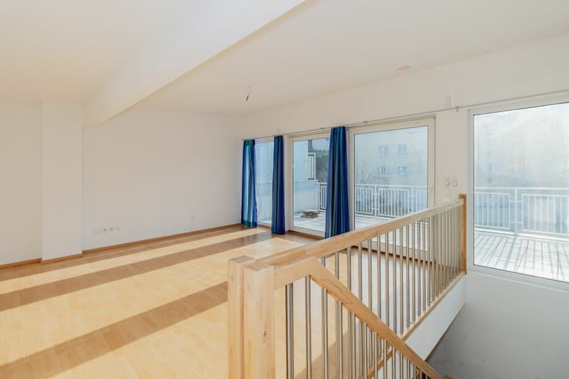 Grosszügiges 5.5-Zimmer-Reiheneinfamilienhaus in Seenähe (9)