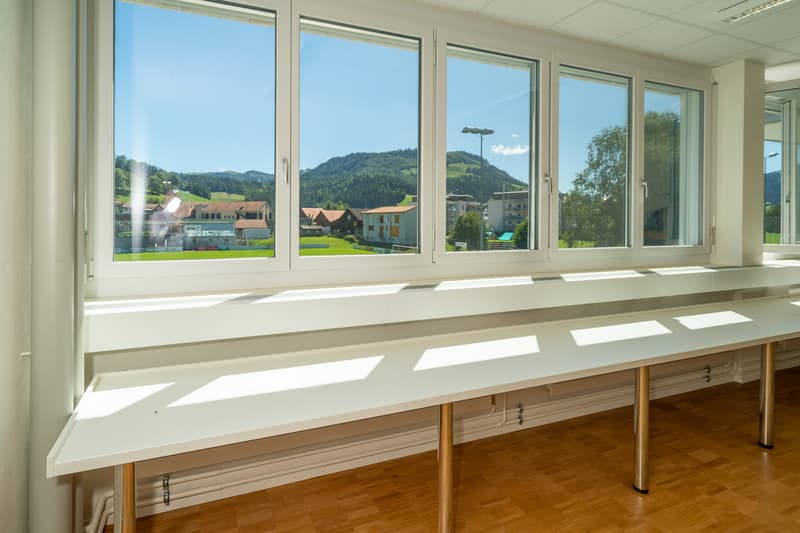 Büro mit Sicht ins Grüne