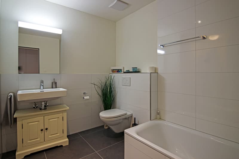 Helles Badezimmer