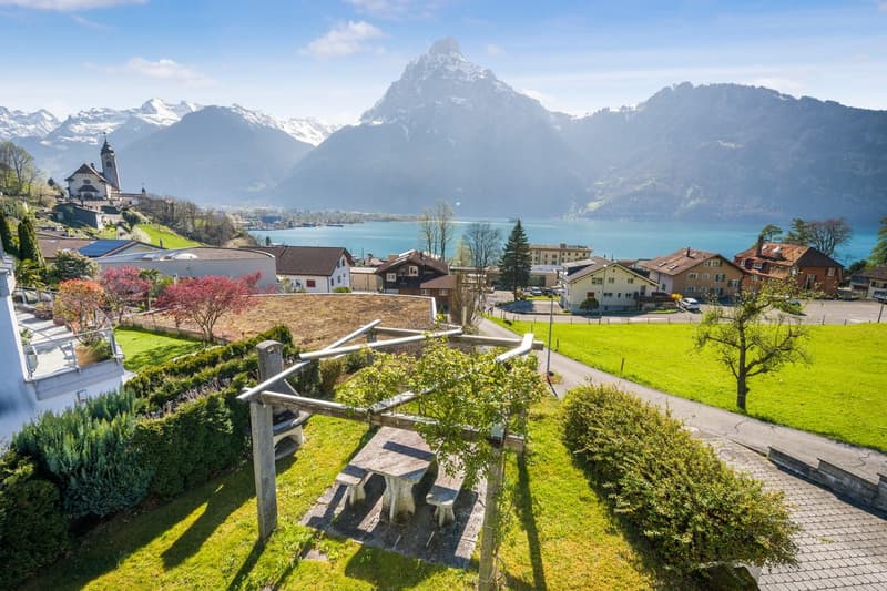 Einfamilienhaus-Paradies mit Panoramaaussicht (2)