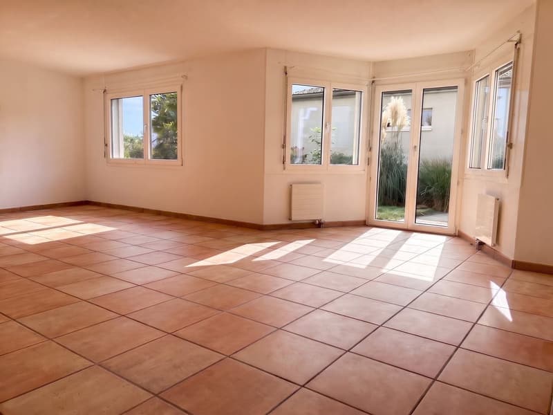 Idyllische Gartenwohnung mit Seesicht (2)