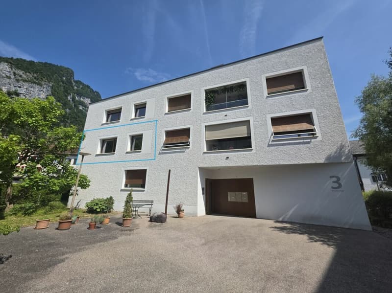 3 1/2 Zimmer-Wohnung im Zentrum von Näfels (2)