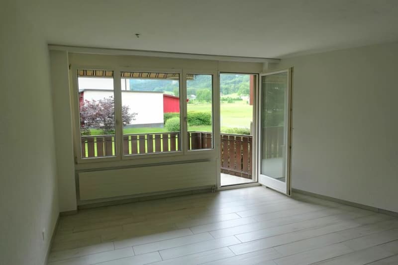 3 1/2 Zimmer-Wohnung mit Balkon (2)