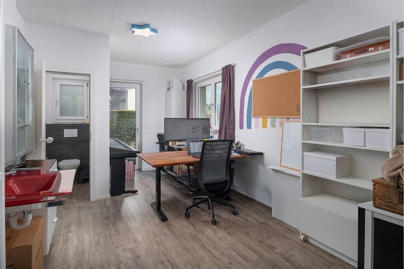Modernes 6.5 Zi.- EFH, Studio und Erweiterungspotential (12)