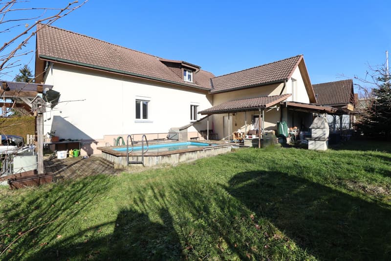 RESERVIERT - Renovationsbedürftiges Einfamilienhaus mit grossem Grundstück in Schafisheim zu verkaufen (2)
