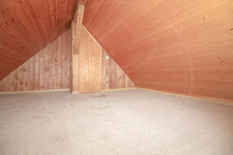 VENDUTO - Casa unifamiliare con grande soffitta a Schafisheim - oggetto ideale per investitori e artigiani (11)