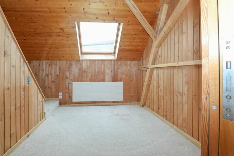VENDUTO - Casa unifamiliare con grande soffitta a Schafisheim - oggetto ideale per investitori e artigiani (9)