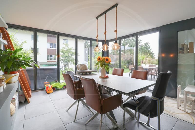 RESERVED - Exclusive 4½-room garden apartment with winter garden - Living in the green near Zurich & Zug (8)