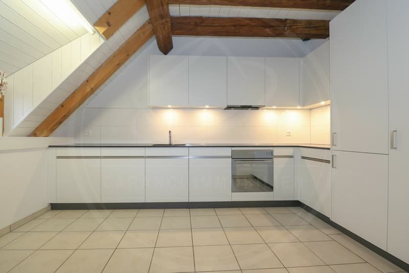 Renovated 5½ room maisonette apartment in the historic "Schlössli" of Koblenz for sale (9)