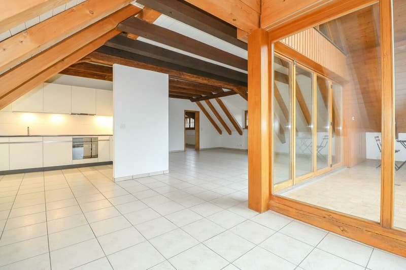Renovated 5½ room maisonette apartment in the historic "Schlössli" of Koblenz for sale (4)