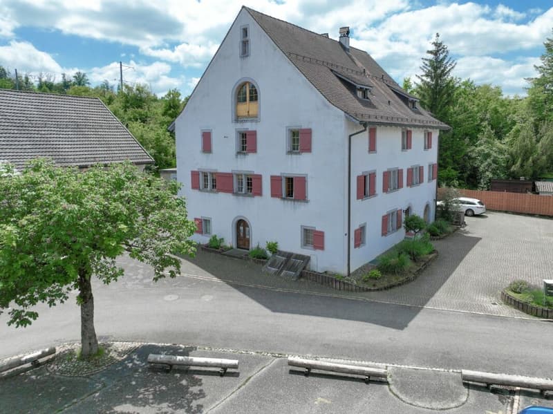 Renovated 5½ room maisonette apartment in the historic "Schlössli" of Koblenz for sale (24)