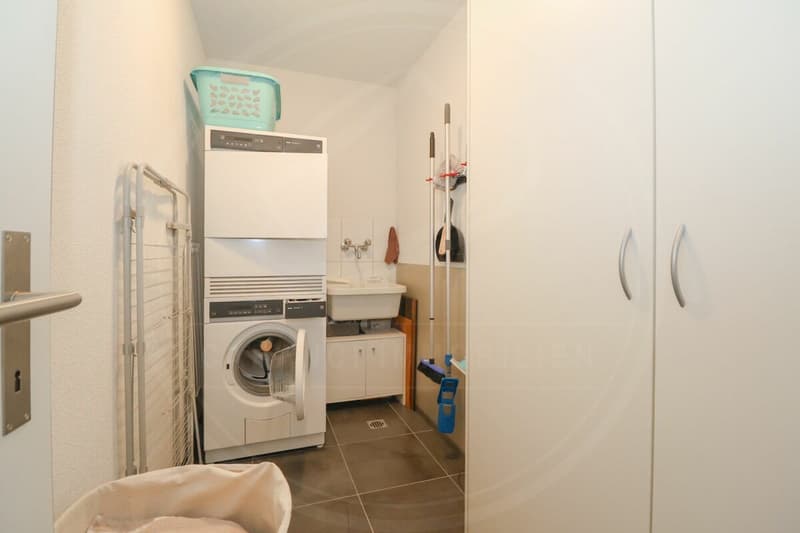 VERKAUFT - Stilvolle 3½-Zimmer-Wohnung mit grosszügigem Grundriss in Seengen (11)