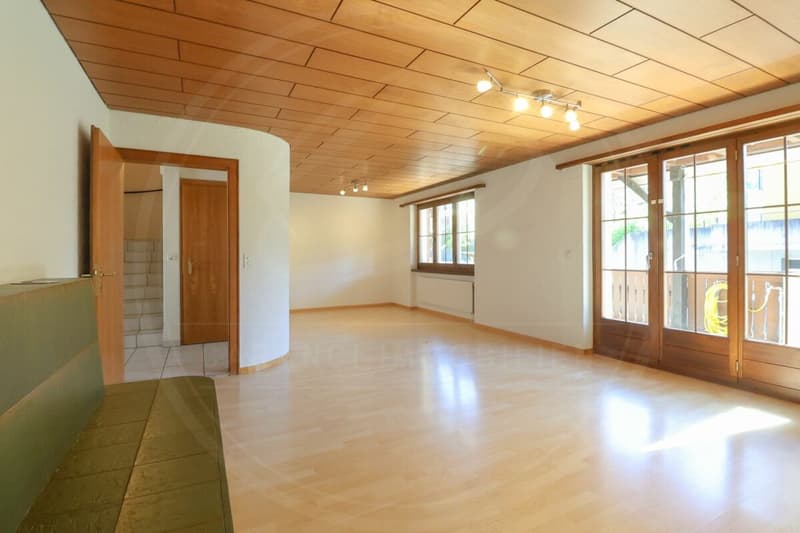 Charmantes 6½-Zimmer-Haus mit viel Platz und rustikalem Flair in Wohlenschwil (7)