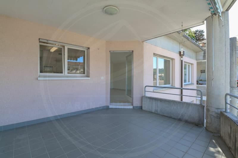 Gepflegte 3½ Zimmer-Wohnung mit zwei Balkonen im zweiten Obergeschoss (7)