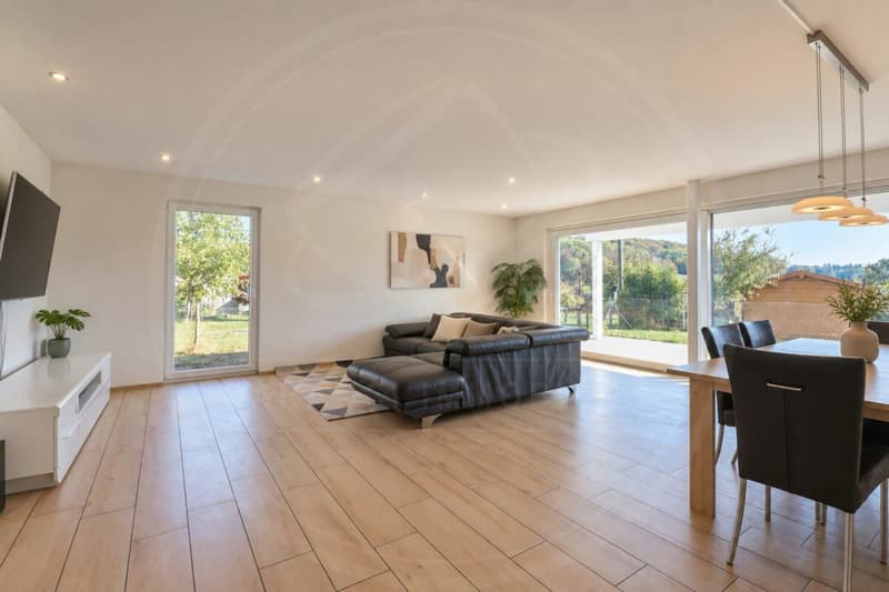 Modernes 6½-Zimmer-Reiheneinfamilienhaus mit Ausblick ins Grüne (3)
