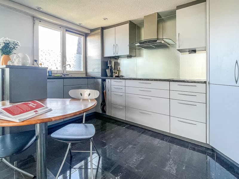 Charmantes 5.5-Zimmer-Einfamilienhaus mit Whirlpool in Würenlingen (6)