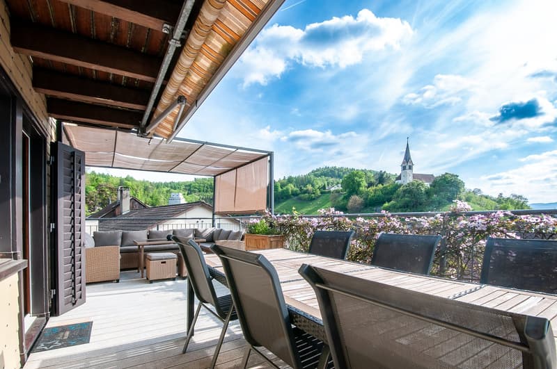 Einfamilienhaus mit Weitsicht und Potential an Top-Lage (1)