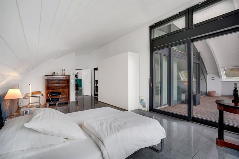 exklusive 3.5 - 5.5 Zi-Dachwohnung 246 m² NWF, 4 Terrassen, im Zentrum, Doppelgarage, Lift, Aussicht (5)
