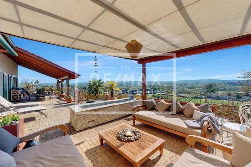 6.5++ Zi-Landhaus, WF 210 m², terrassierte Gartenanlage, Pool, Pergola, 760 m² GF, Panoramaweitsicht (6)
