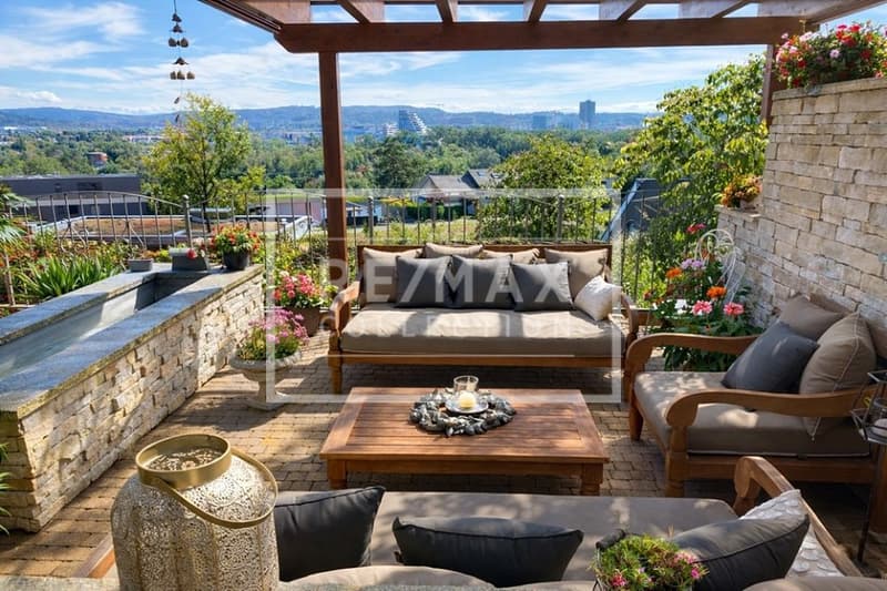 6.5++ Zi-Landhaus, WF 210 m², terrassierte Gartenanlage, Pool, Pergola, 760 m² GF, Panoramaweitsicht (7)