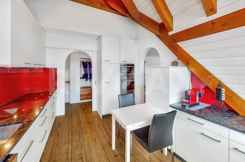 4.5 Zi Dach-Maisonette, NWF 135 m², 2 Balkone mit Weitsicht, 3 WC, 2 TG-P, 2 Keller, nahe Spital (8)