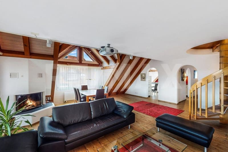 4.5 Zi Dach-Maisonette, NWF 135 m², 2 Balkone mit Weitsicht, 3 WC, 2 TG-P, 2 Keller, nahe Spital (6)