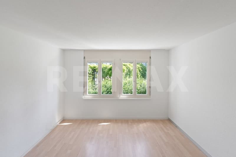 Moderne 4.5-Zi.-Gartenwohnung mit grossem Garten, sep. Hobbyraum und 2 TG-PP in Niedergösgen (4)