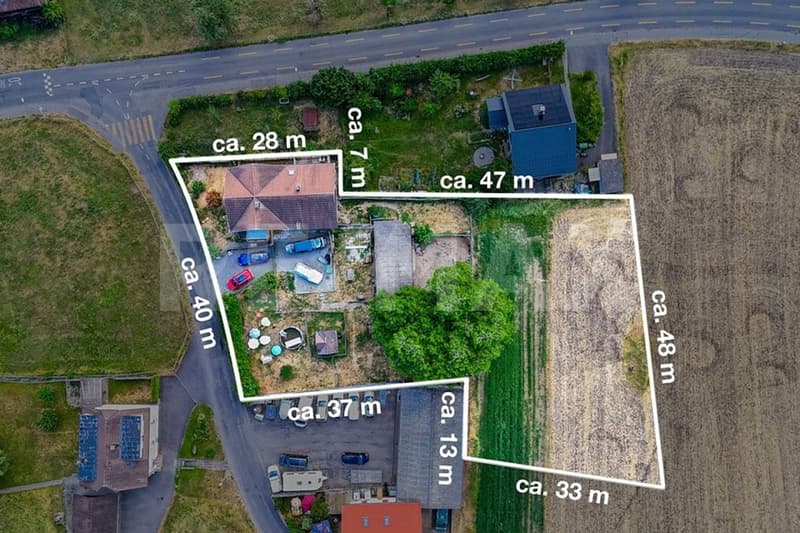 Grosszügiges Bauland mit attraktivem Entwicklungspotenzial (1)