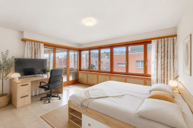 Attika-Penthouse im Zentrum - Cheminée, 2 Parkplätze inklusive, neue Pelletheizung (7)