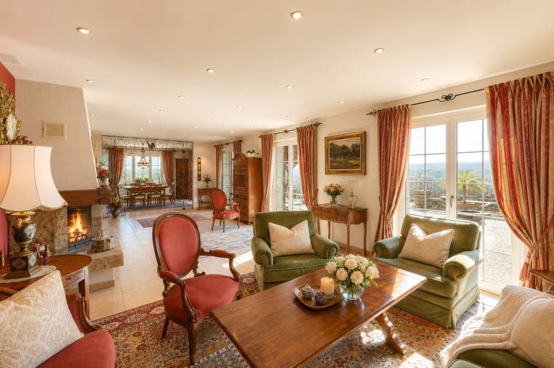 6.5++ Zi-Landhaus, WF 210 m², terrassierte Gartenanlage, Pool, Pergola, 760 m² GF, Panoramaweitsicht (7)