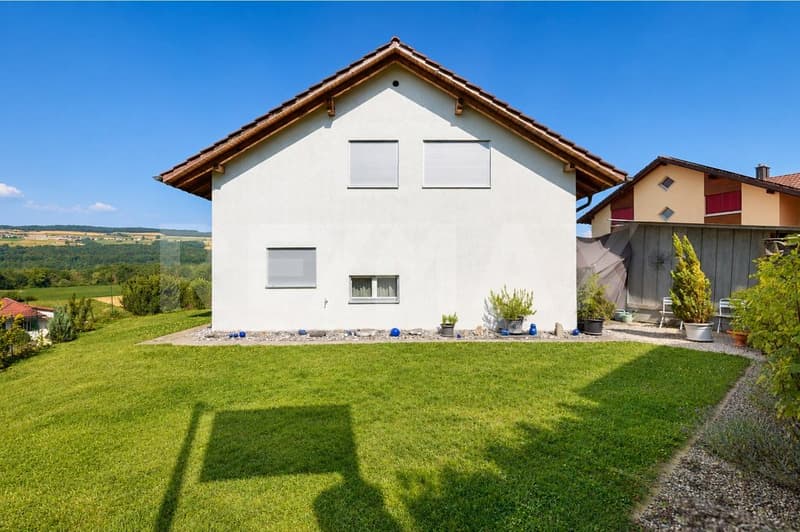 Charmantes 5.5-Zimmer-Einfamilienhaus mit Weitblick und viel Potenzial (2)