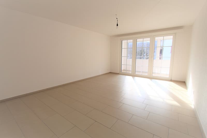 VIEL PLATZ IN IHREM NEUEN ZUHAUSE - Grosszügige 4.5-Zimmer-Maisonettewohnung zu vermieten. (9)