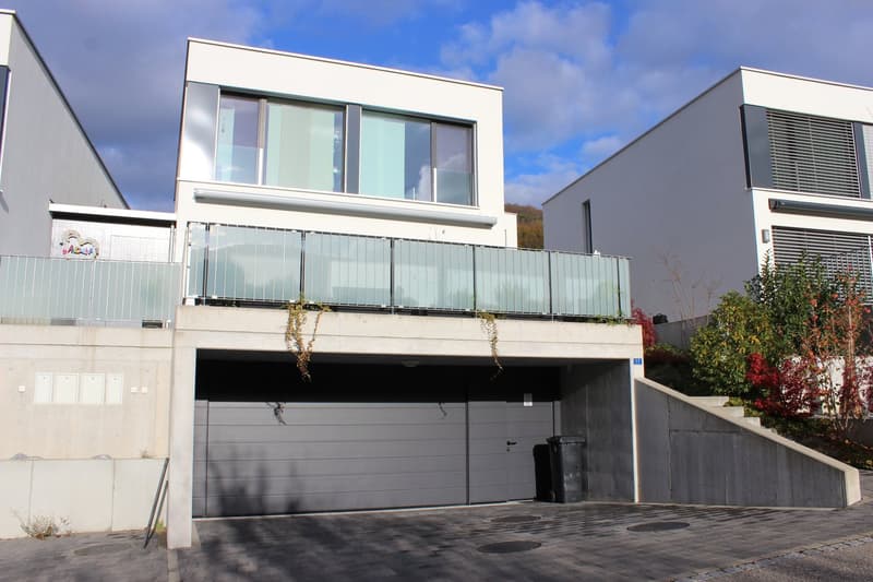 «Modernes freistehendes Einfamilienhaus mit Weitsicht» (24)