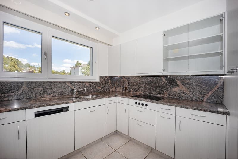Appartement en propriété de 4,5 pièces attrayant dans un quartier résidentiel préféré (9)