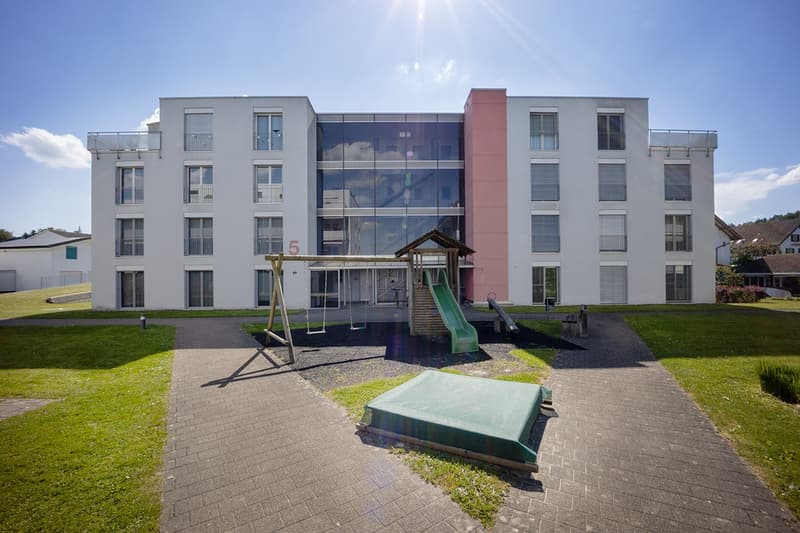 Attraktive 4,5-Zimmer-Eigentumswohnung mit grossem Sonnenbalkon (3)